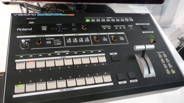 Roland V-800HD 1.JPG