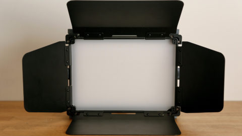 Lire la suite à propos de l’article Éclairage : Prêt pour la balade avec l&rsquo;AtomCube RX50 de Pilotcine !