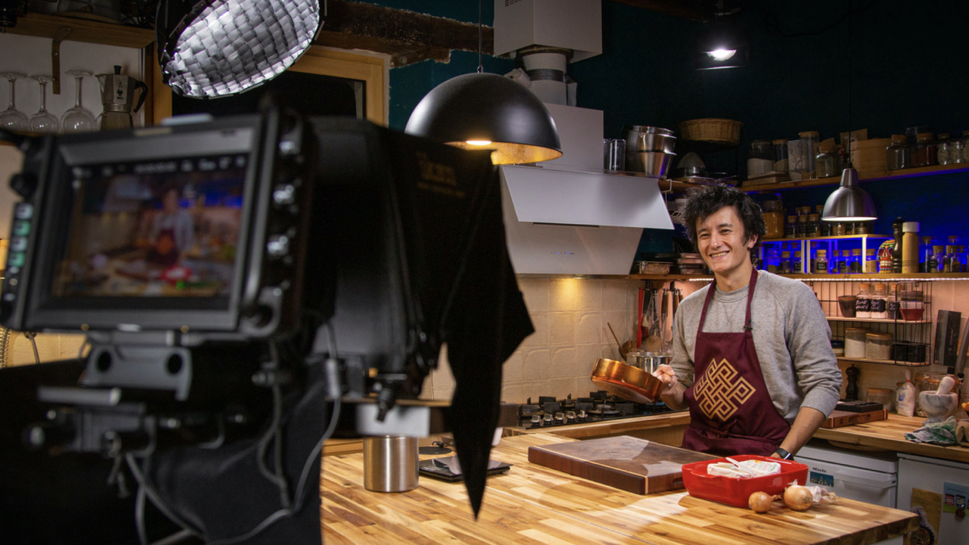 Lire la suite à propos de l’article Jigmé, youtubeur, twitcheur… devant et derrière la caméra !