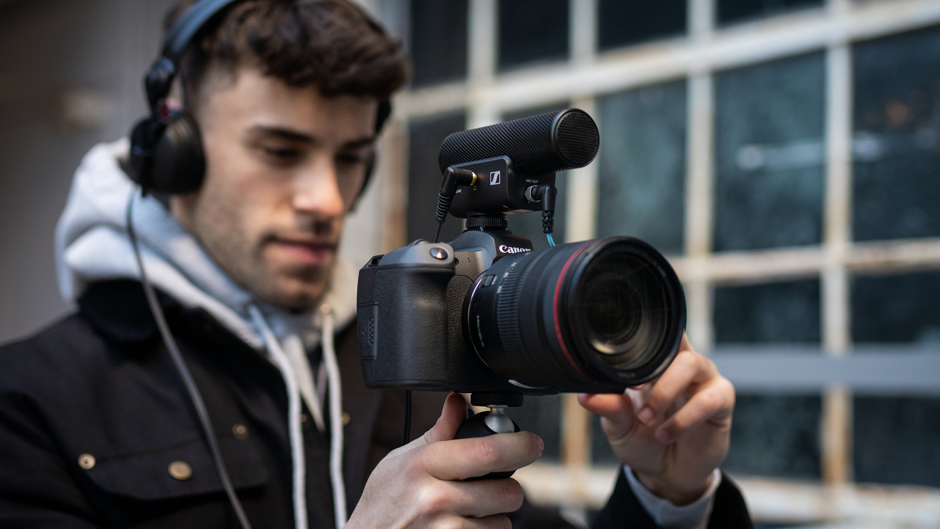You are currently viewing DSLR et smartphones : un Micro-canon compact premium chez Sennheiser