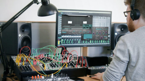 Lire la suite à propos de l’article Mixage audio stéréo: une offre de plug-ins Dear Reality