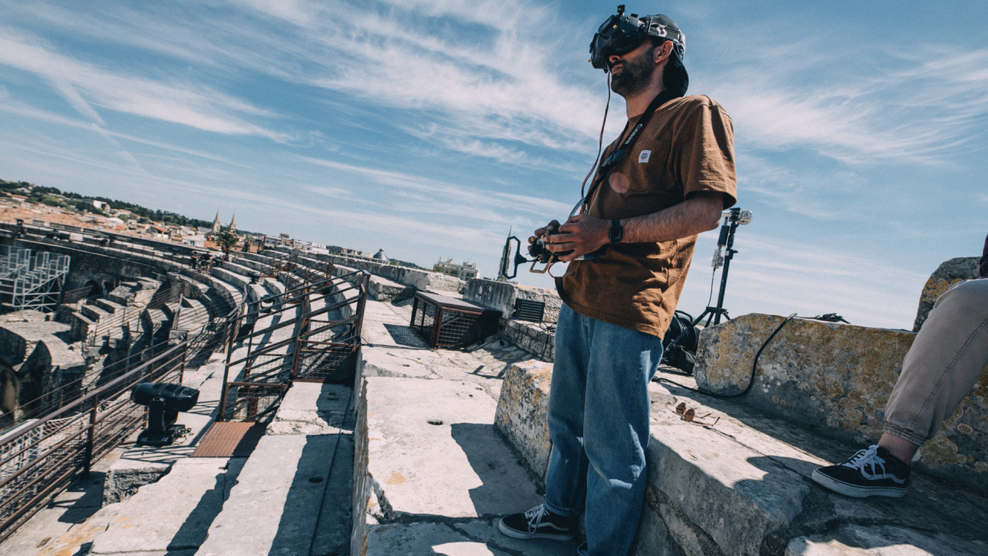 Lire la suite à propos de l’article Drones FPV : dangers, avantages, technique… des experts racontent leur expérience de pilotage !