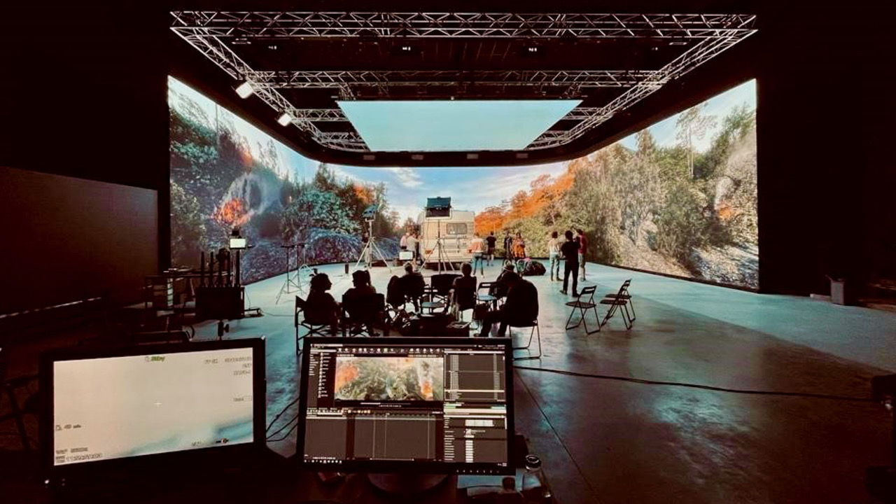 Lire la suite à propos de l’article Plus d&rsquo;action dans Plus Belle la Vie grâce au studio LED de Planète Rouge