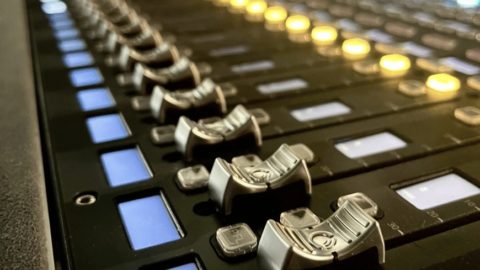 Lire la suite à propos de l’article Satis 2022 : Calrec sous le feu des projecteurs avec sa nouvelle console Argo !