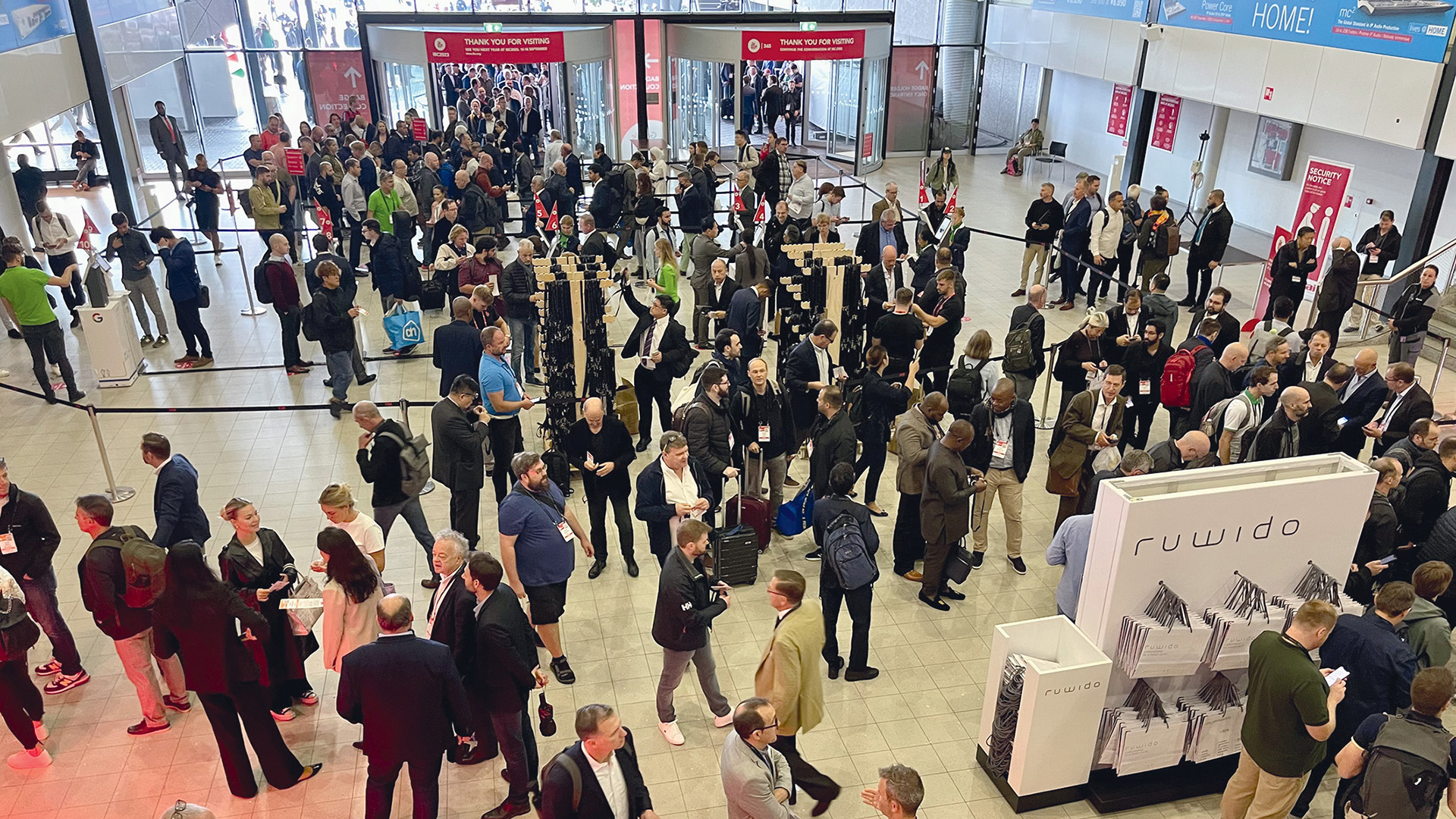 Lire la suite à propos de l’article IBC2022 – Distribution, transmission et workflow (partie 3/4)