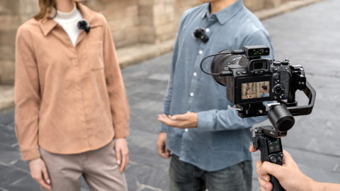 Lire la suite à propos de l’article DJI enrichit sa gamme de stabilisateurs d’un modèle tout petit, tout léger !