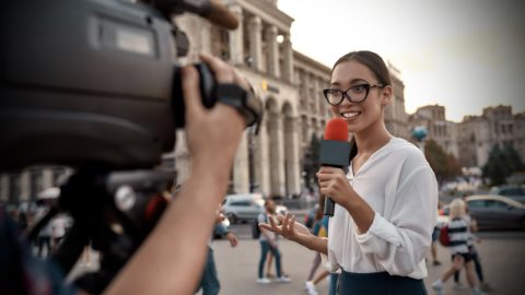 Lire la suite à propos de l’article La place des femmes à la radio et à la télé ? L’Ina et l’Arcom font le bilan
