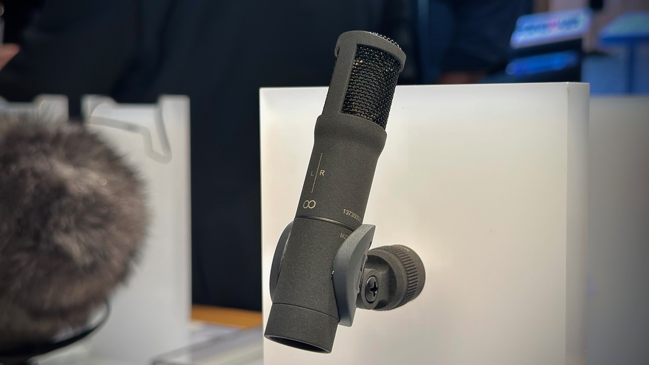 Lire la suite à propos de l’article Un nouveau micro RF avec une directivité en forme de 8 chez Sennheiser !