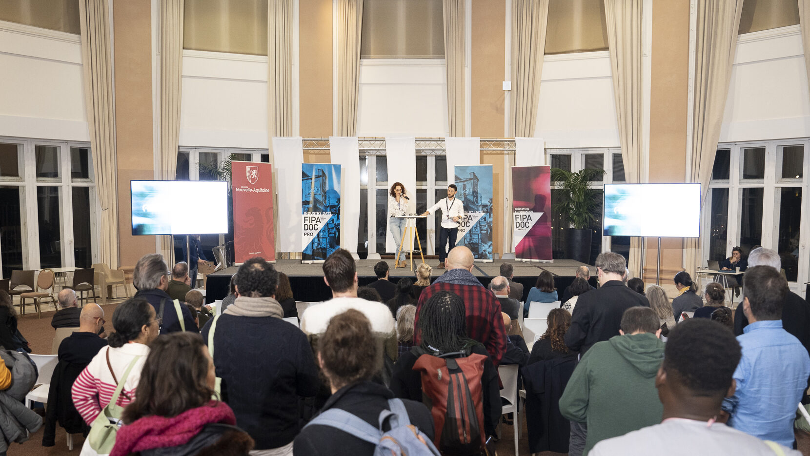 Lire la suite à propos de l’article Le documentaire prend son envol sur le FIPADOC PRO 2024 !