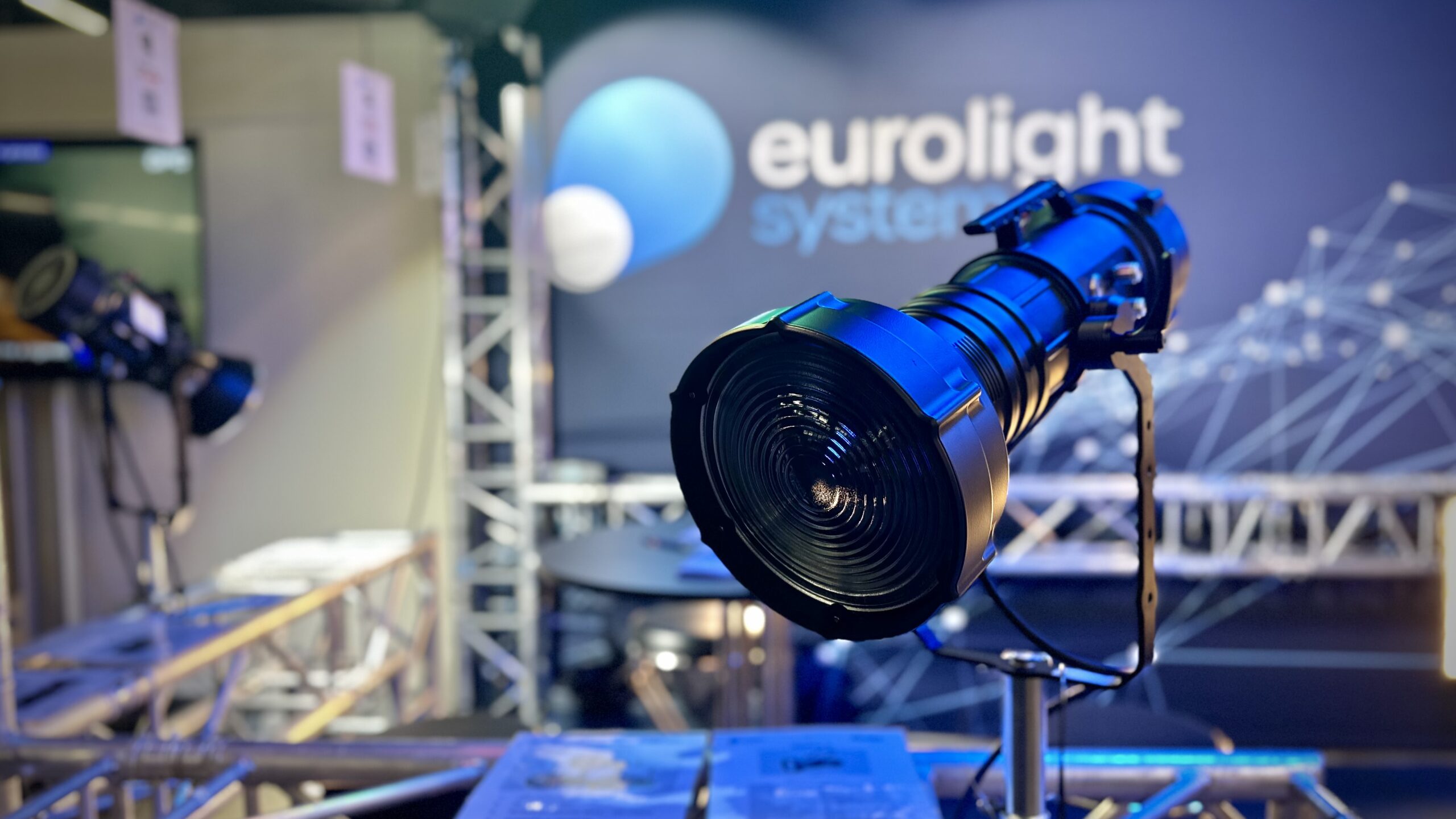 Lire la suite à propos de l’article Micro Salon AFC 2024 : Eurolight met Maxima sous le feux des projecteurs