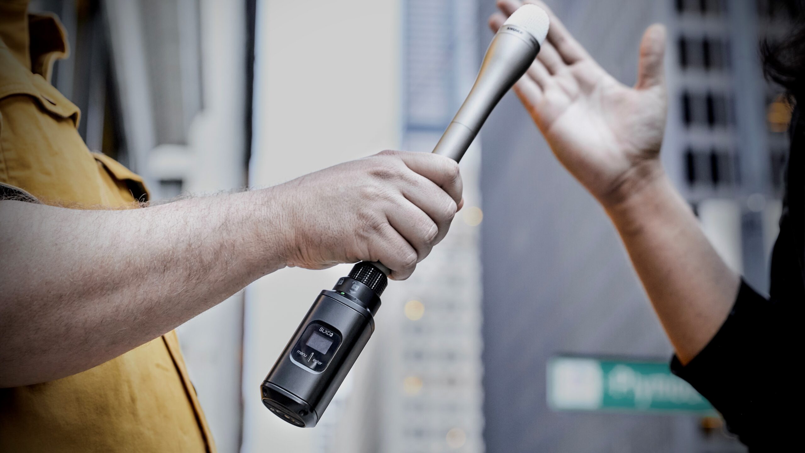 Lire la suite à propos de l’article Deux nouveaux micros SLX-D Shure pour accélérer sur le marché de la création de contenu