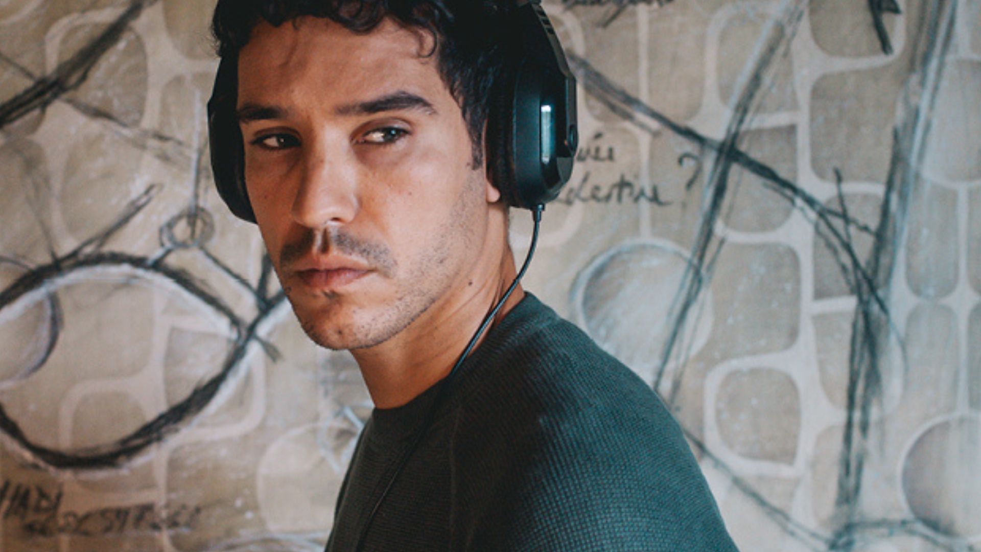 Lire la suite à propos de l’article 77e Festival de Cannes : Le Groupe Ouest et “Les Fantômes” sur la Croisette