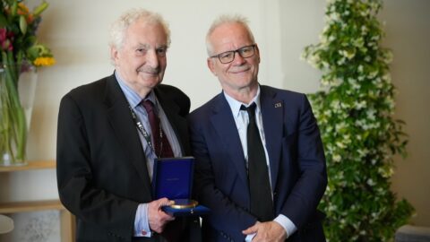 Lire la suite à propos de l’article Ioan Allen, le créateur de Dolby Stéréo, récompensé à Cannes !
