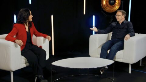 Lire la suite à propos de l’article De l&rsquo;audio à la vidéo : Fréquence accélère sa croissance